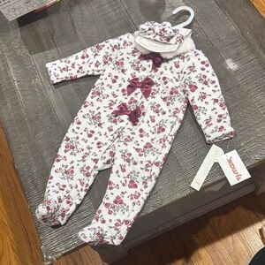 Tahari baby 3-6 month floral onesie outfit with headband NWT
